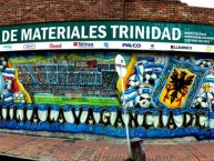 Mural - Graffiti - Pintadas - "La Familia La Vagancia DC" Mural de la Barra: Comandos Azules • Club: Millonarios • País: Colombia