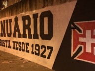 Mural - Graffiti - Pintadas - "SAO JANUARIO TERRITORIO HOSTIL DESDE 1927" Mural de la Barra: Guerreiros do Almirante • Club: Vasco da Gama • País: Brasil