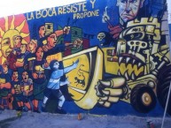 Mural - Graffiti - Pintada - "La Boca Resiste y Propone" Mural de la Barra: La 12 • Club: Boca Juniors