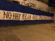 Mural - Graffiti - Pintada - "No hay reja que encierre esta pasion" Mural de la Barra: La Banda del Parque • Club: Nacional