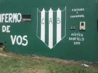 Mural - Graffiti - Pintada - "enfermo de vos" Mural de la Barra: La Banda del Sur • Club: Banfield