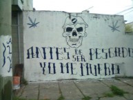 Mural - Graffiti - Pintada - "Antes de ser pesada yo me muero" Mural de la Barra: La Brava • Club: Alvarado