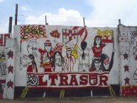 Mural - Graffiti - Pintada - "LA ULTRA SUR BOSA" Mural de la Barra: La Guardia Albi Roja Sur • Club: Independiente Santa Fe