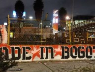 Mural - Graffiti - Pintada - "MADE IN SANTA FE DE BOGOTÃ." Mural de la Barra: La Guardia Albi Roja Sur • Club: Independiente Santa Fe