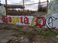 Mural - Graffiti - Pintada - "Bogotá de Santa Fe." Mural de la Barra: La Guardia Albi Roja Sur • Club: Independiente Santa Fe