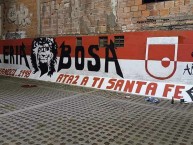 Mural - Graffiti - Pintada - "Artilleria Bosa" Mural de la Barra: La Guardia Albi Roja Sur • Club: Independiente Santa Fe