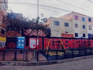 Mural - Graffiti - Pintadas - Mural de la Barra: La Guardia Albi Roja Sur &bull; Club: Independiente Santa Fe &bull; País: Colombia