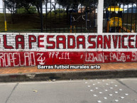Mural - Graffiti - Pintadas - Mural de la Barra: La Guardia Albi Roja Sur &bull; Club: Independiente Santa Fe &bull; País: Colombia