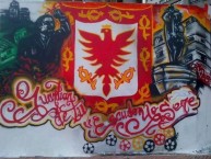 Mural - Graffiti - Pintada - "Guardian de tu escudo yo sere" Mural de la Barra: La Guardia Albi Roja Sur • Club: Independiente Santa Fe