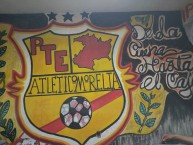 Mural - Graffiti - Pintada - "~ LA FAMOSA BANDA DEL PONIENTE★LA BANDA DEL ROJIAMARILLO★" Mural de la Barra: Locura 81 &bull; Club: Monarcas Morelia