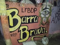 Mural - Graffiti - Pintadas - "LA BANDA DEL MORELIA ~ LA FAMOSA BANDA DEL PONIENTE" Mural de la Barra: Locura 81 • Club: Monarcas Morelia • País: México