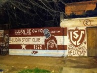 Mural - Graffiti - Pintada - Mural de la Barra: Los Borrachos de Luján &bull; Club: Luján Sport Club