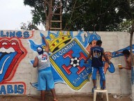 Mural - Graffiti - Pintada - Mural de la Barra: Los Chiflados • Club: Blooming