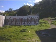 Mural - Graffiti - Pintadas - Mural de la Barra: Los Cruzados &bull; Club: Universidad Católica &bull; País: Chile