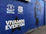 Mural - Graffiti - Pintada - "Vivamos Everton (Mural en inglaterra)" Mural de la Barra: Los del Cerro &bull; Club: Everton de Viña del Mar