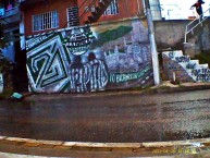 Mural - Graffiti - Pintada - "Mural de La Banka ubicado en la Carrera 31A con Calle 71A en el barrio Manrique Versalles en el nororiente de Medellín." Mural de la Barra: Los del Sur • Club: Atlético Nacional