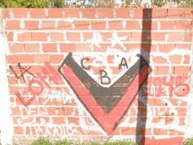 Mural - Graffiti - Pintada - "Barrio la loma" Mural de la Barra: Los Pibes del Barrio &bull; Club: Brown de Adrogué