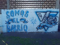 Mural - Graffiti - Pintadas - "Somos el barrio" Mural de la Barra: Los Villeros • Club: Cerro • País: Uruguay