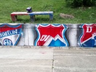 Mural - Graffiti - Pintadas - "Escudos DIM" Mural de la Barra: Rexixtenxia Norte • Club: Independiente Medellín • País: Colombia