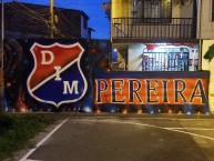 Mural - Graffiti - Pintadas - Mural de la Barra: Rexixtenxia Norte &bull; Club: Independiente Medellín &bull; País: Colombia