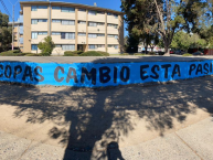 Mural - Graffiti - Pintadas - "Ni por mil copas cambio esta pasión" Mural de la Barra: Trinchera Celeste • Club: O'Higgins • País: Chile