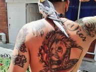 Tattoo - Tatuaje - tatuagem - Tatuaje de la Barra: La Guardia Albi Roja Sur &bull; Club: Independiente Santa Fe &bull; País: Colombia