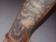 Tattoo - Tatuaje - tatuagem - "SOMOS SANTA FE" Tatuaje de la Barra: La Guardia Albi Roja Sur &bull; Club: Independiente Santa Fe &bull; País: Colombia