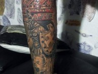 Tattoo - Tatuaje - tatuagem - "AGUANTE SUR" Tatuaje de la Barra: La Guardia Albi Roja Sur • Club: Independiente Santa Fe
