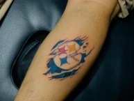 Tattoo - Tatuaje - tatuagem - "Escudo de Huachipato efecto piel rasgada" Tatuaje de la Barra: Los Acereros &bull; Club: Huachipato &bull; País: Chile