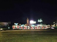 Trapo - Bandeira - Faixa - Telón - "LA CIUDAD DE LA FURIA" Trapo de la Barra: Barra 51 • Club: Atlas