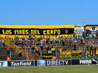 Trapo - Bandeira - Faixa - Telón - "LOS PIBES DEL CERRO" Trapo de la Barra: Barra Amsterdam &bull; Club: Peñarol