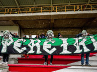 Trapo - Bandeira - Faixa - Telón - Trapo de la Barra: Frente Radical Verdiblanco &bull; Club: Deportivo Cali &bull; País: Colombia