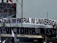 Trapo - Bandeira - Faixa - Telón - "Anti universidad católica" Trapo de la Barra: Garra Blanca • Club: Colo-Colo