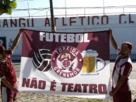 Trapo - Bandeira - Faixa - Telón - "Futebol não é teatro" Trapo de la Barra: Grenamor • Club: Desportiva Ferroviária