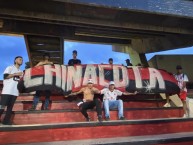 Trapo - Bandeira - Faixa - Telón - "Frente de la filial Chinácota - La Banda del Indio." Trapo de la Barra: La Banda del Indio • Club: Cúcuta