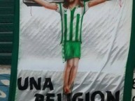 Trapo - Bandeira - Faixa - Telón - "Una religión" Trapo de la Barra: La Barra de Laferrere 79 • Club: Deportivo Laferrere