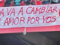 Trapo - Bandeira - Faixa - Telón - "nada va a cambiar mi amor por vos" Trapo de la Barra: La Barra del Rojo • Club: Independiente • País: Argentina
