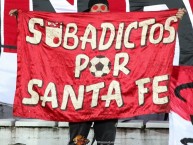 Trapo - Bandeira - Faixa - Telón - Trapo de la Barra: La Guardia Albi Roja Sur • Club: Independiente Santa Fe • País: Colombia