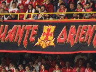 Trapo - Bandeira - Faixa - Telón - Trapo de la Barra: La Guardia Albi Roja Sur &bull; Club: Independiente Santa Fe &bull; País: Colombia