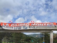 Trapo - Bandeira - Faixa - Telón - "LA CIUDAD MONTES" Trapo de la Barra: La Guardia Albi Roja Sur &bull; Club: Independiente Santa Fe &bull; País: Colombia