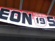 Trapo - Bandeira - Faixa - Telón - Trapo de la Barra: La Guardia Albi Roja Sur &bull; Club: Independiente Santa Fe &bull; País: Colombia