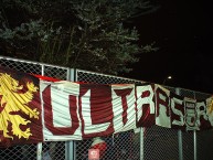 Trapo - Bandeira - Faixa - Telón - Trapo de la Barra: La Guardia Albi Roja Sur &bull; Club: Independiente Santa Fe &bull; País: Colombia