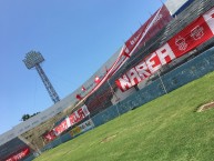 Trapo - Bandeira - Faixa - Telón - "De local estadio ceibeño" Trapo de la Barra: La Marea Roja • Club: Vida