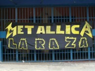 Trapo - Bandeira - Faixa - Telón - "Metallica" Trapo de la Barra: La Raza Aurinegra • Club: Guaraní de Asunción • País: Paraguay