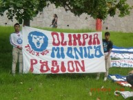 Trapo - Bandeira - Faixa - Telón - Trapo de la Barra: La Ultra Fiel • Club: Club Deportivo Olimpia
