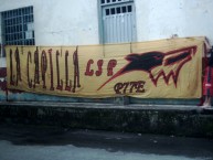 Trapo - Bandeira - Faixa - Telón - Trapo de la Barra: Lobo Sur • Club: Pereira • País: Colombia