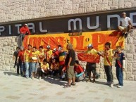 Trapo - Bandeira - Faixa - Telón - "LA BANDA DEL MORELIA ~ LA FAMOSA BANDA DEL PONIENTE" Trapo de la Barra: Locura 81 &bull; Club: Monarcas Morelia