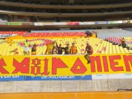 Trapo - Bandeira - Faixa - Telón - "★LA FAMOSA BANDA DEL PONIENTE - LA BANDA DEL ROJIAMARILLO ★" Trapo de la Barra: Locura 81 &bull; Club: Monarcas Morelia