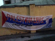 Trapo - Bandeira - Faixa - Telón - "Palestina Libre" Trapo de la Barra: Los Cruzados • Club: Universidad Católica • País: Chile