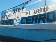 Trapo - Bandeira - Faixa - Telón - Trapo de la Barra: Los Villeros • Club: Cerro • País: Uruguay